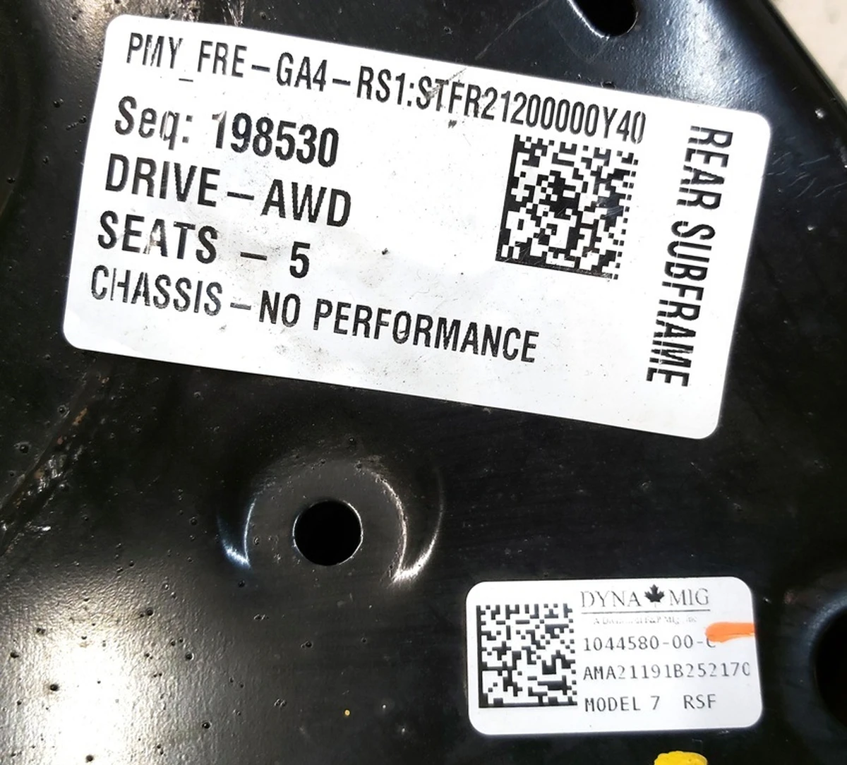 1 Подрамник задний Tesla model Y 1044580-00-C