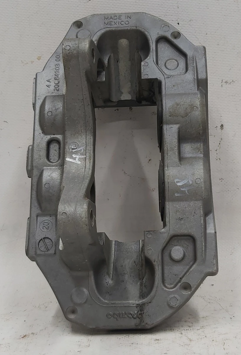 5 Супорт гальмівний передній лівий BASE BREMBO без колодок Tesla Model 3 1044621-00-E