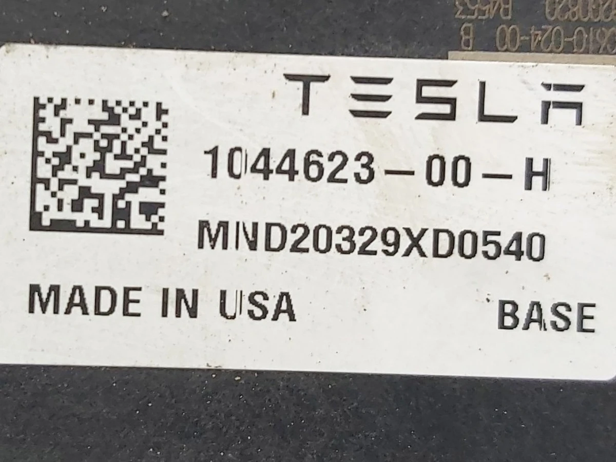5 Суппорт тормозной задний левый MANDO Tesla model 3 1044623-00-H