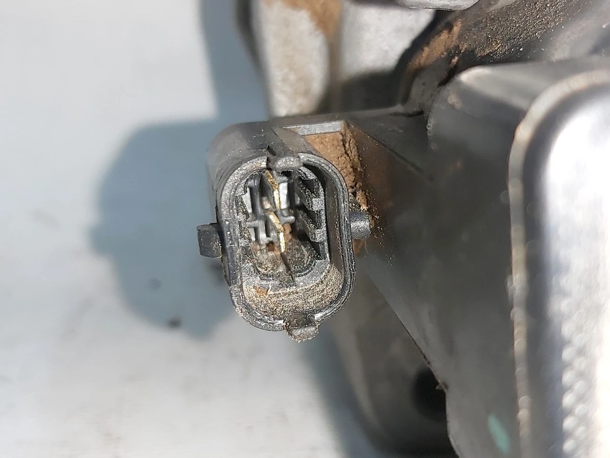 5 Супорт гальмівний задній правий MANDO Tesla model 3 1044624-00-H