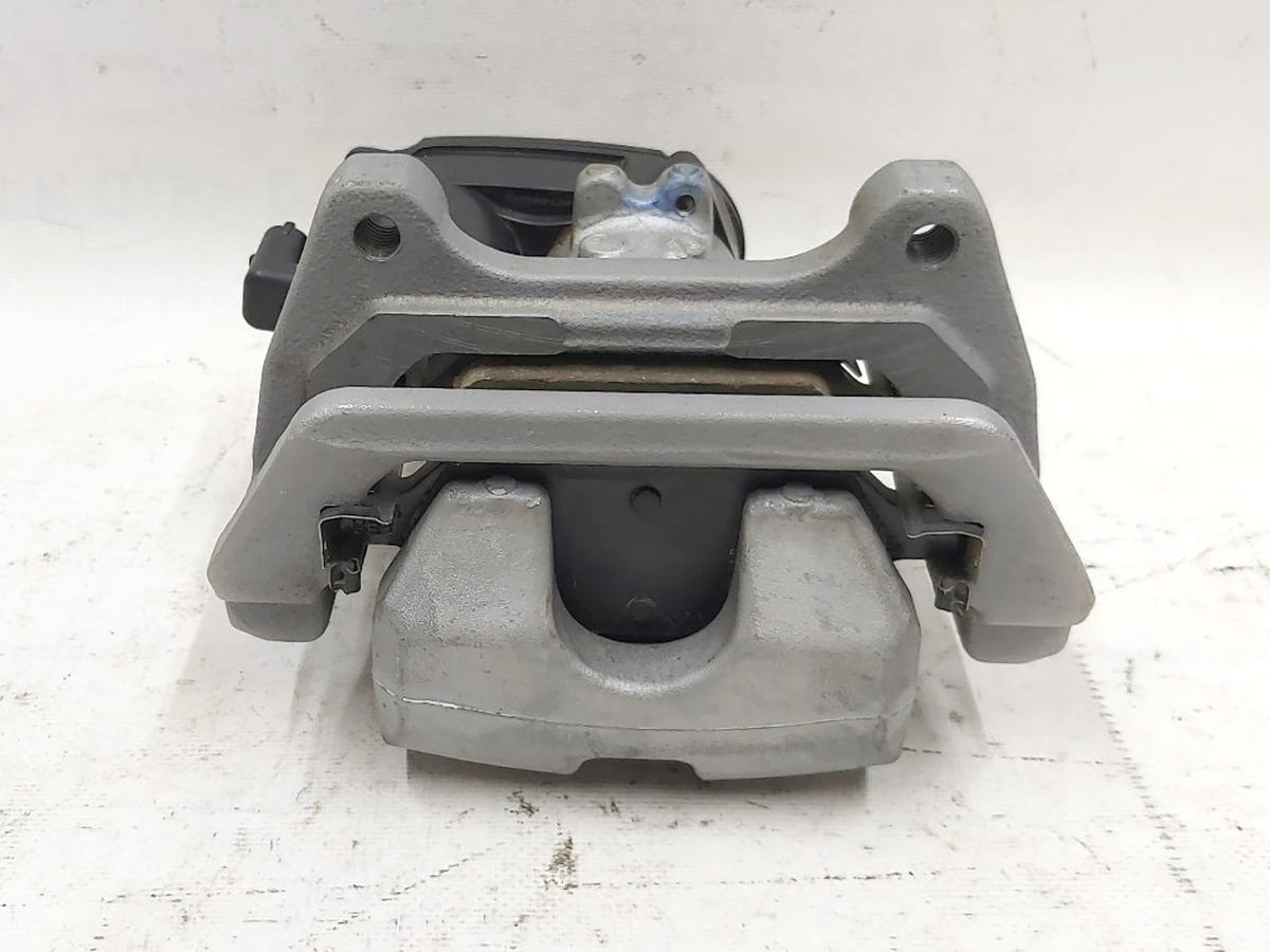 5 Супорт гальмівний задній правий MANDO Tesla model 3 1044624-00-H