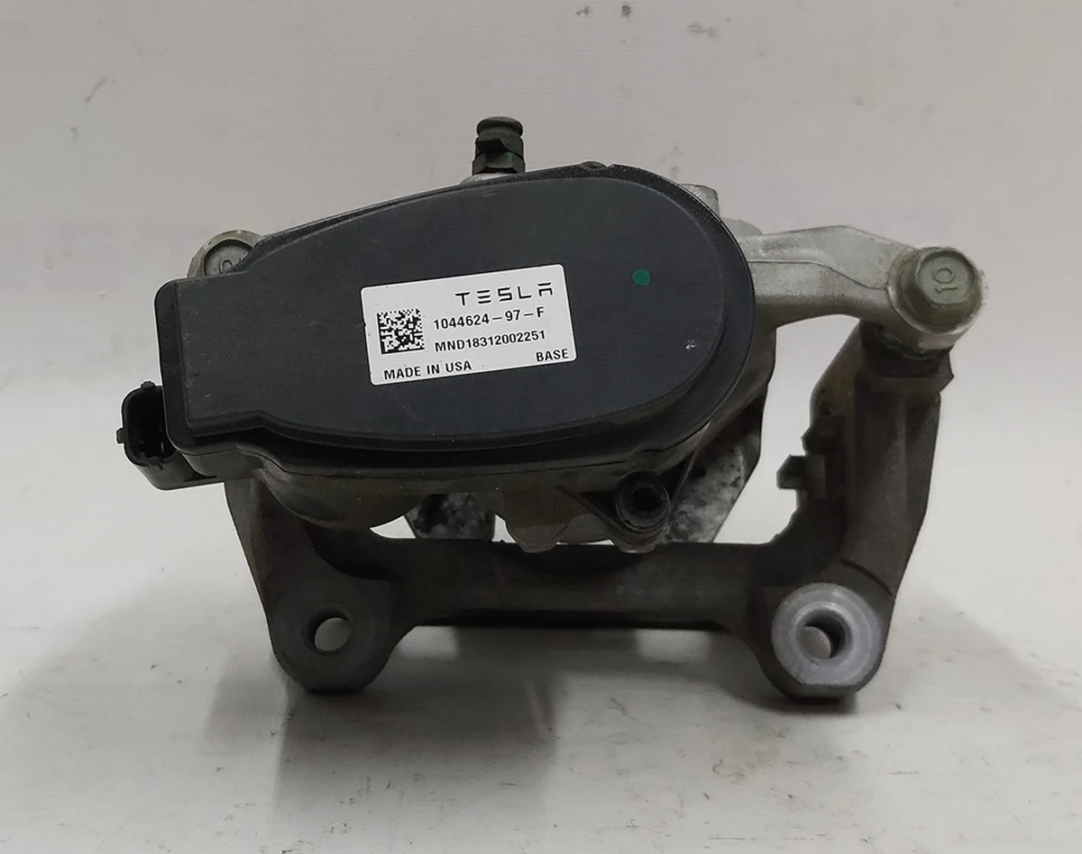 Супорт гальмівний задній правий MANDO Tesla model 3 1044624-00-H