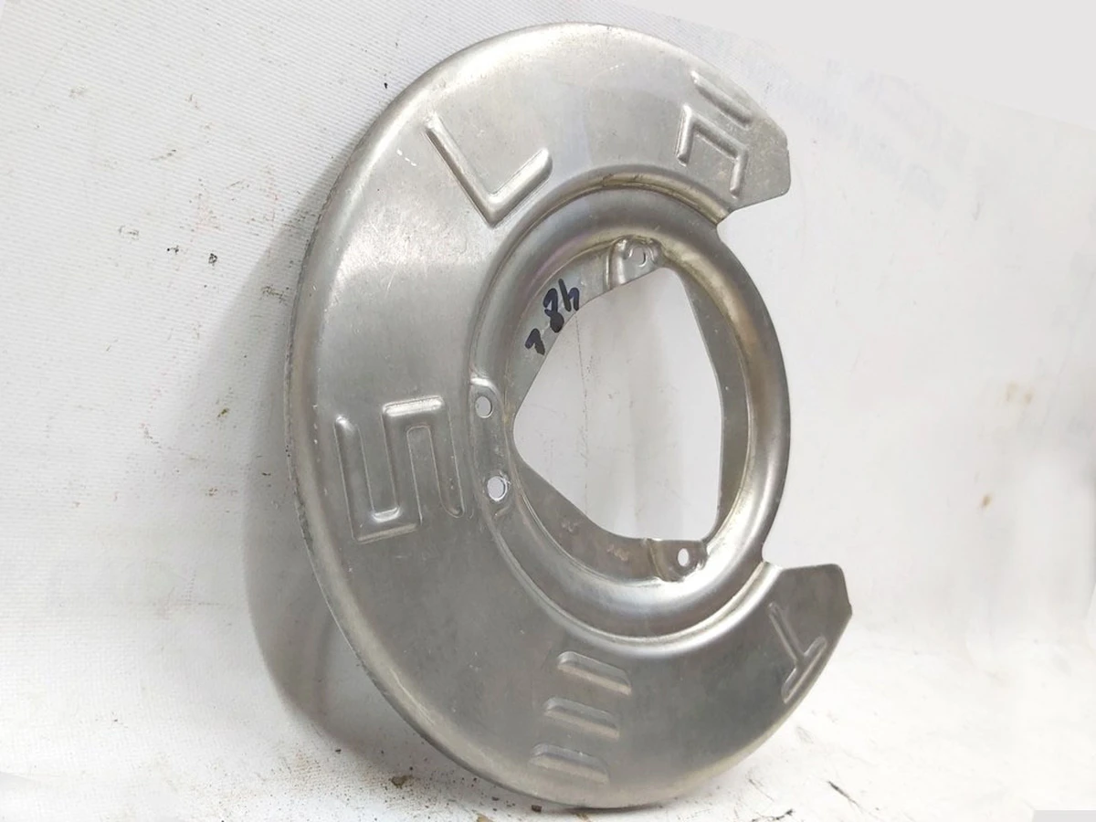 2 Термокожух тормозного диска переднего левый правый BASE Tesla model 3 1044661-00-C