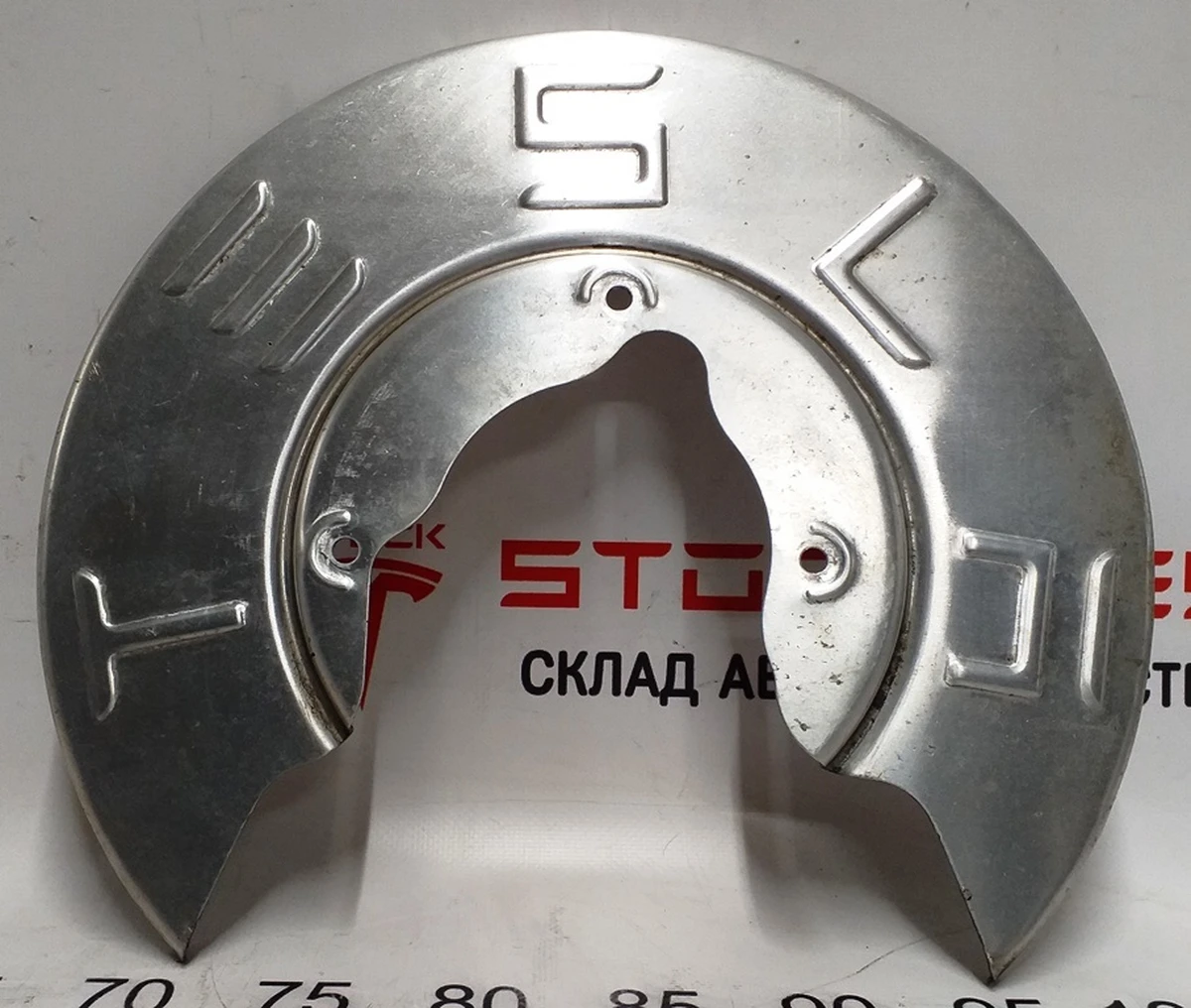 2 Термокожух гальмівного диска заднього лівого Tesla Model 3, Model Y 1044665-00-C