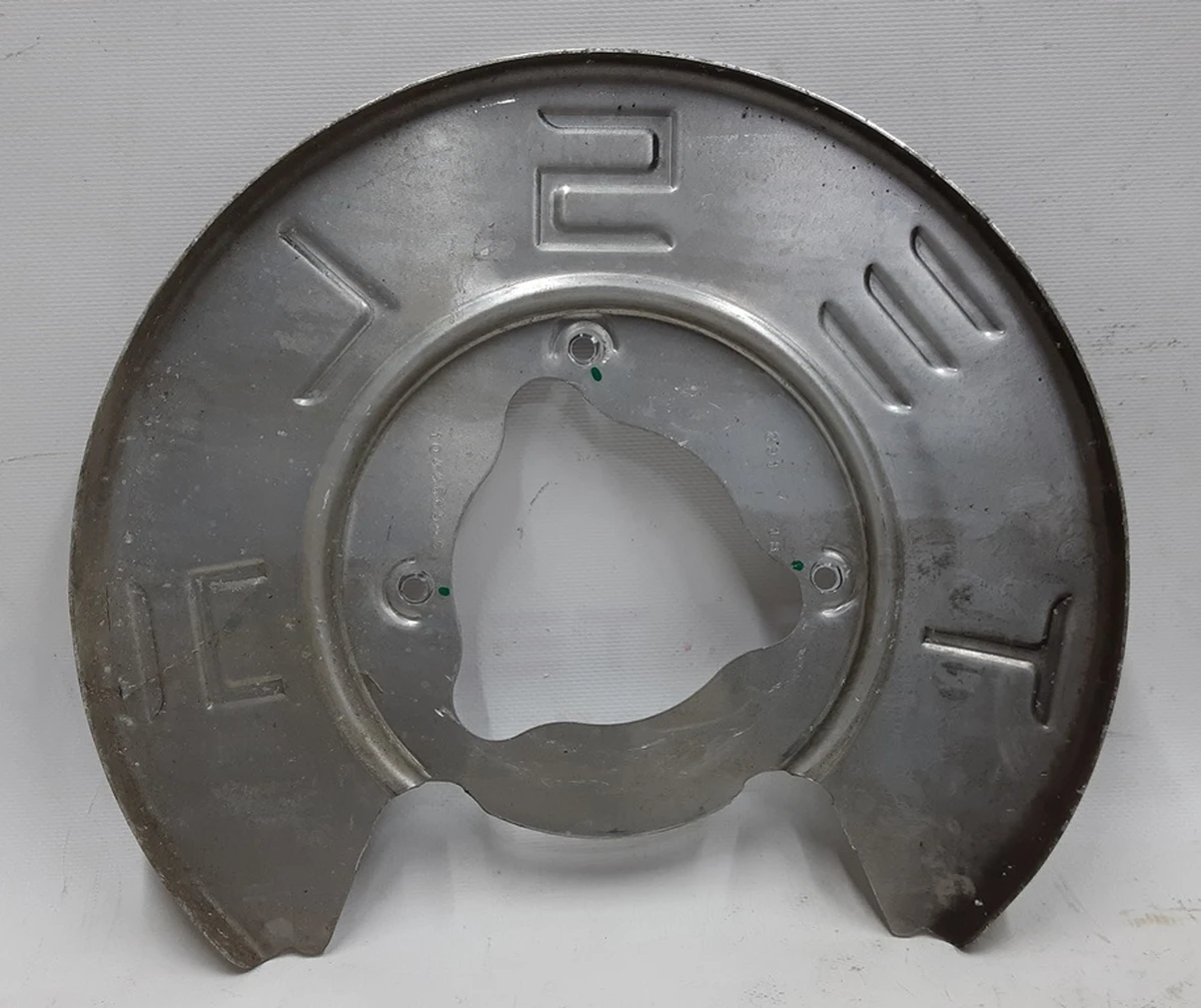 2 Brake shield - Rear- Left hand PERFORMANCE Tesla Model 3, Model 3 Jan 2024, Model Y 1044665-00-C