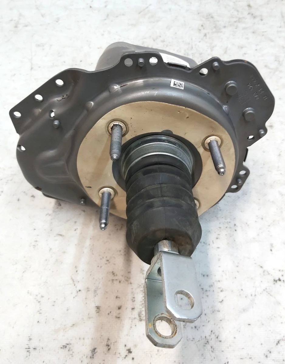 Підсилювач електромеханічних гальм БУСТЕР без мотора та плати керування з пошкодженням Tesla model 3 1044671-99-F