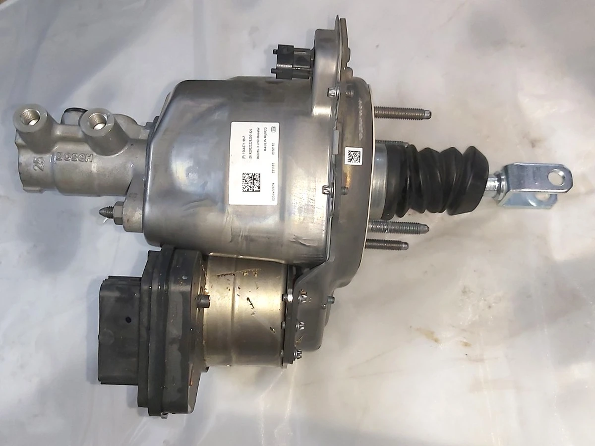 1 Підсилювач електромеханічний гальм БУСТЕР Tesla model 3 1044671-99-F