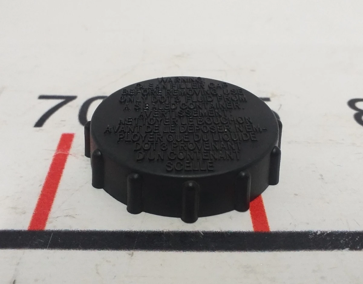 3 Кришка розширювального бачка гальмівної системи BOOSTER Tesla model 3, model Y 1044677-00-A