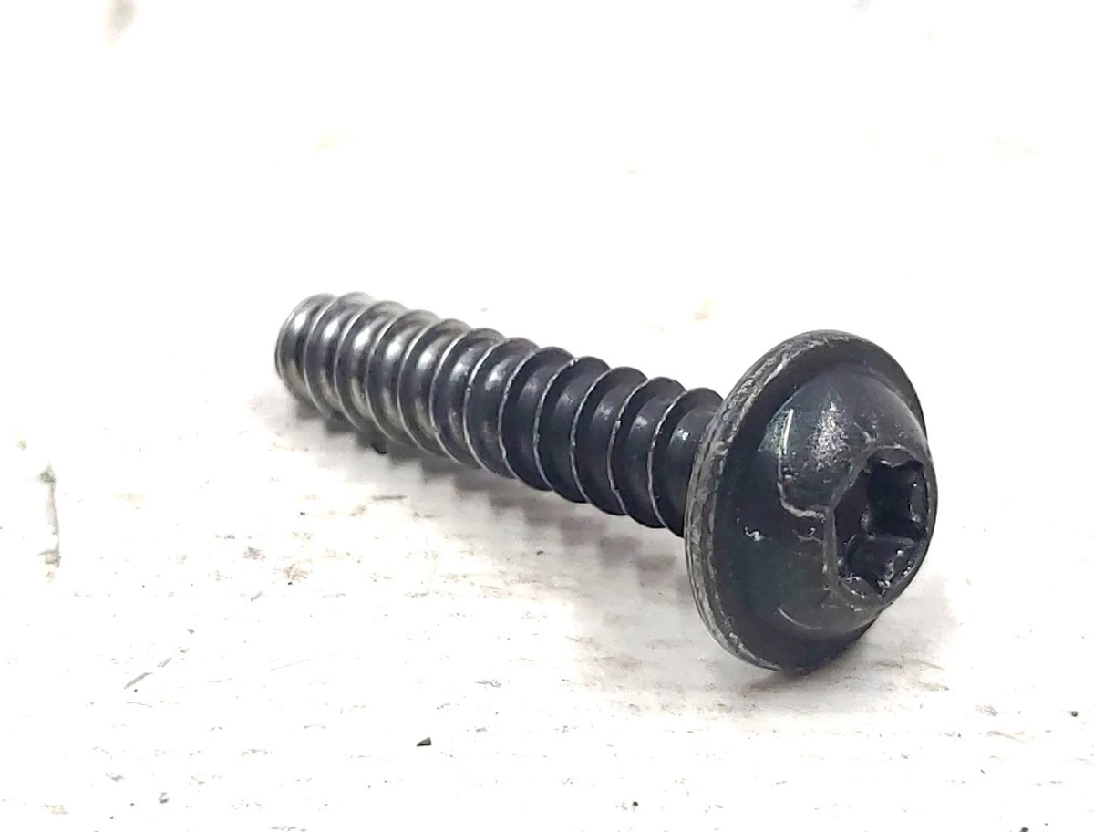 2 Accelerator pedal fixing screw Tesla Model 3, Model Y 1044685-00-A