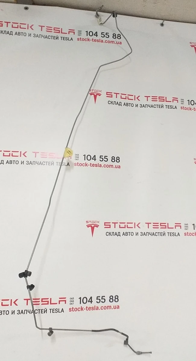1 Тормозная трубка задняя правая RWD AWD Tesla model 3 1044715-00-C