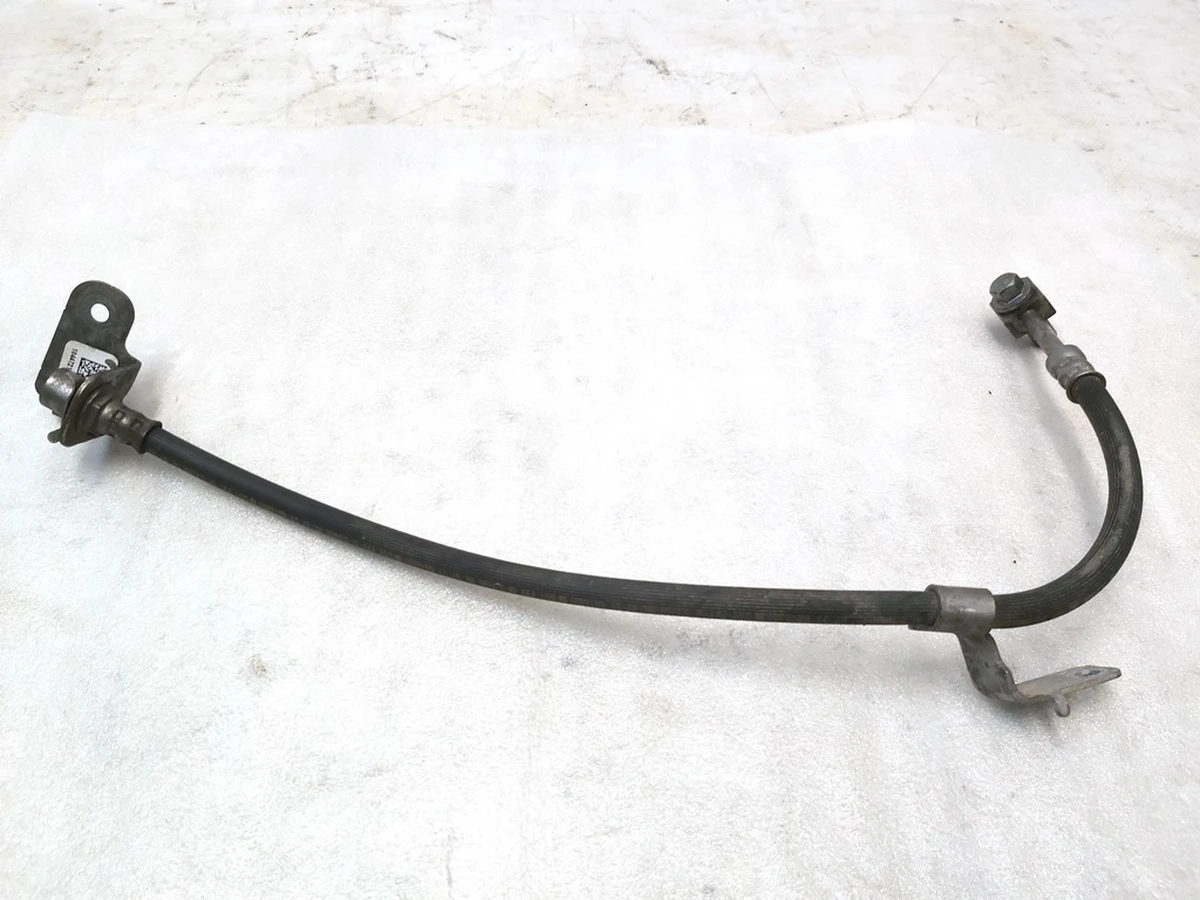 1 Brake hose bracket front left Assembly Tesla Model 3, Model 3 Jan 2024 1044721-00-D