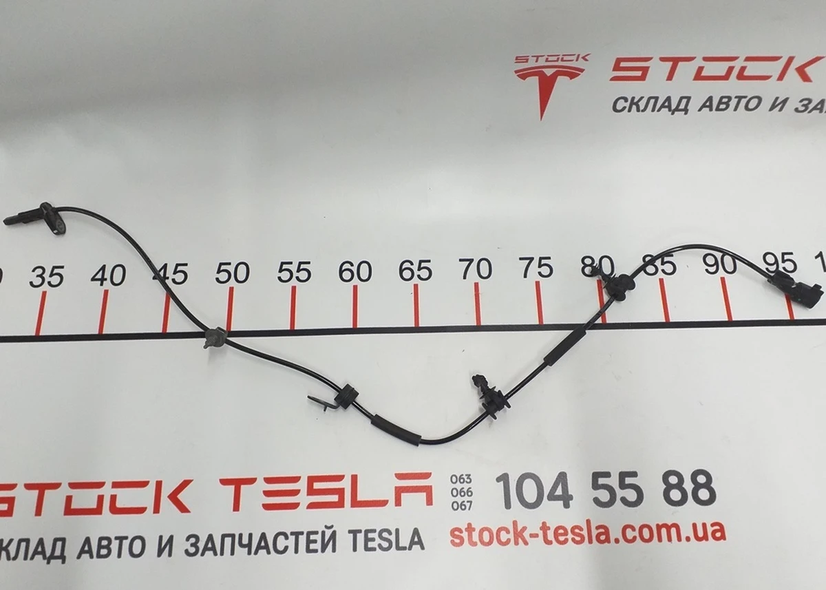 1 Датчик ABS передній лівий правий Tesla Model 3, Model Y 1188761-00-B