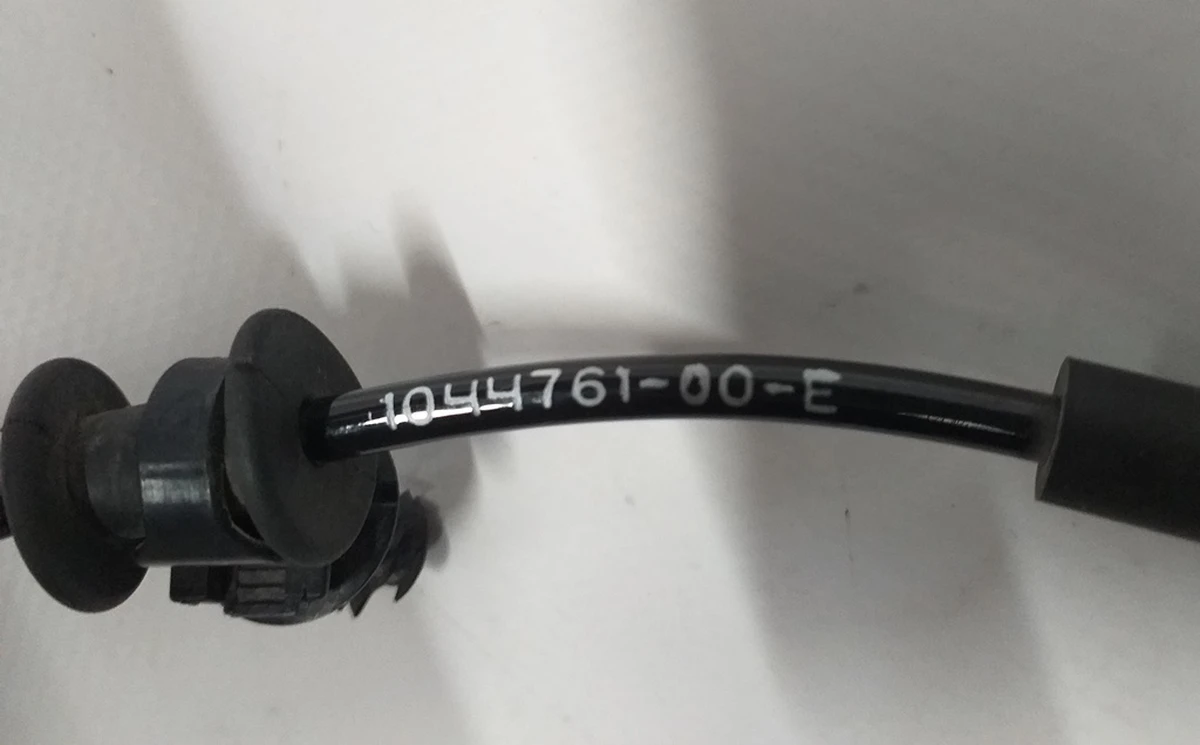 1 Датчик ABS передній лівий правий Tesla Model 3, Model Y 1188761-00-B