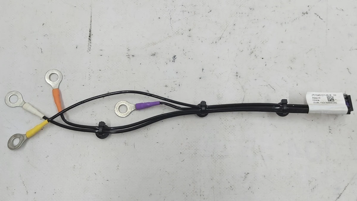 Електропроводка основної батареї від плати BMS до контакторів Tesla model X S REST 1045127-00-B