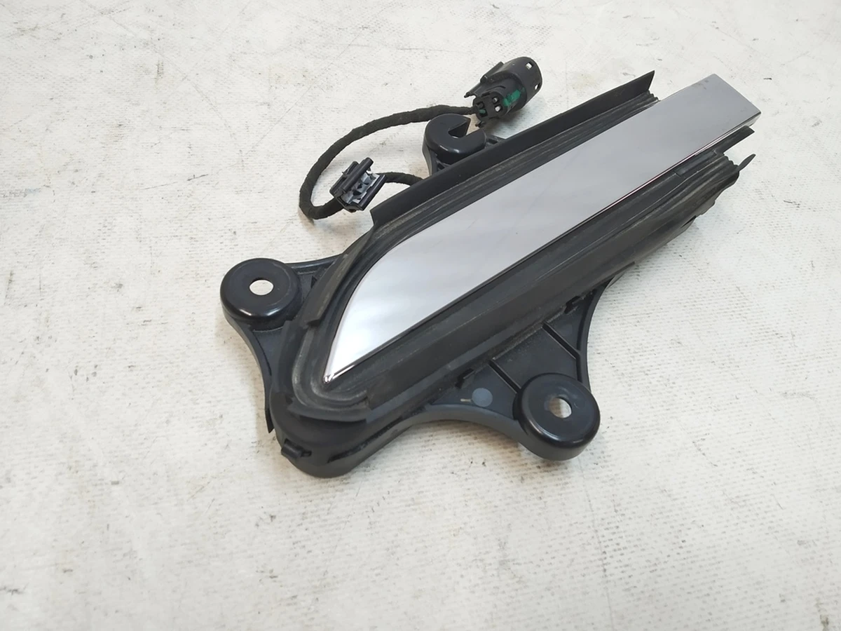 2 ASSY, CARRIER, DOOR HANDLE OUTER RR LH Tesla model X 1627609-00-A