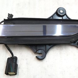 2 Механізм ручки зовнішньої задньої лівої з накладкою хром у зборі Tesla model X 1045157-00-D