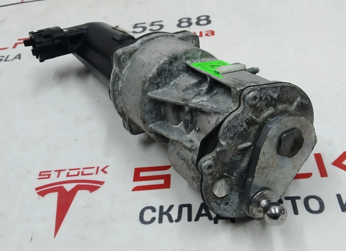 1 Привід відкриття дверей передньої лівої Tesla model X 1045351-00-H