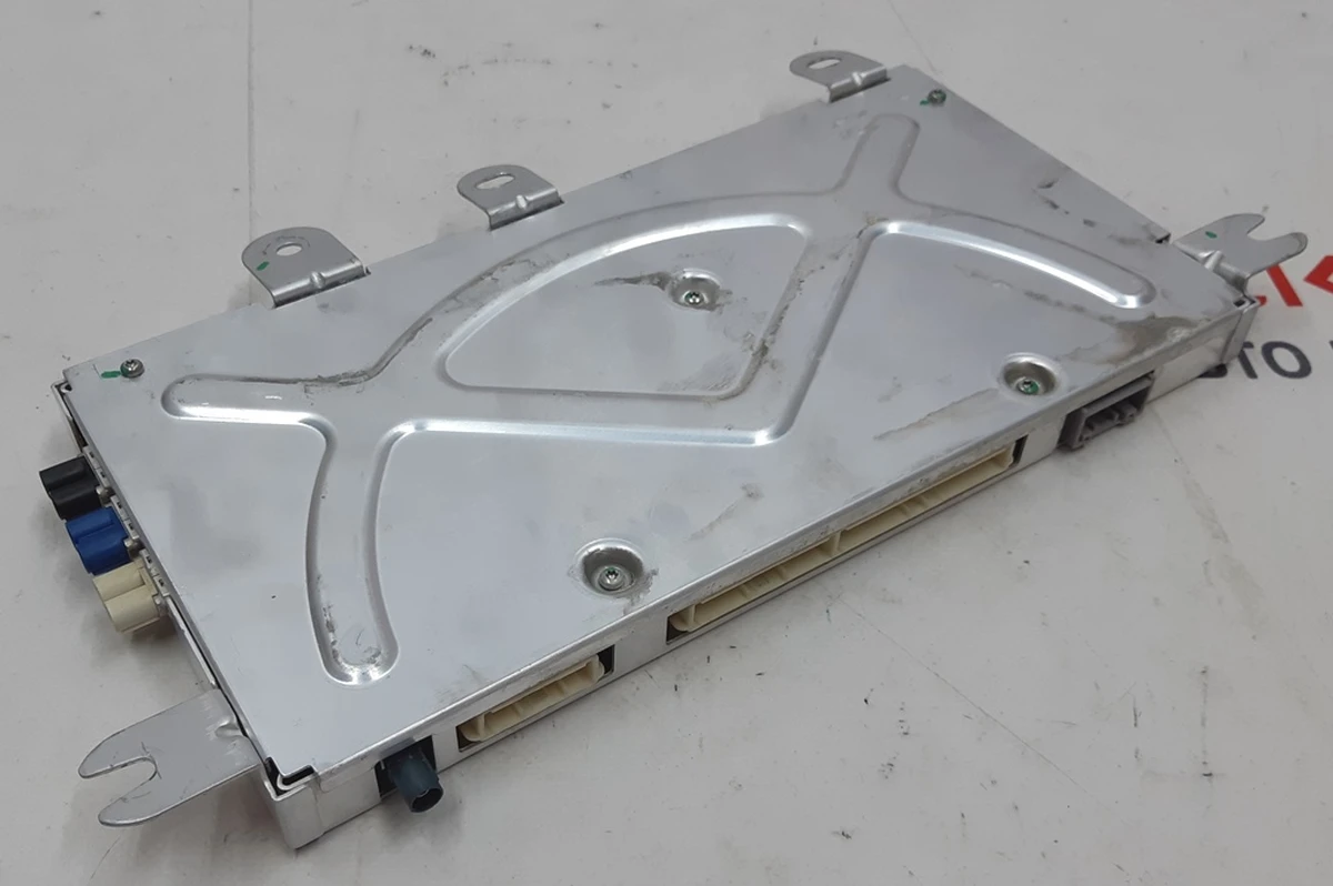 12 Боді-контролер центральний REV01 некондиція Tesla Model X 1045451-00-J