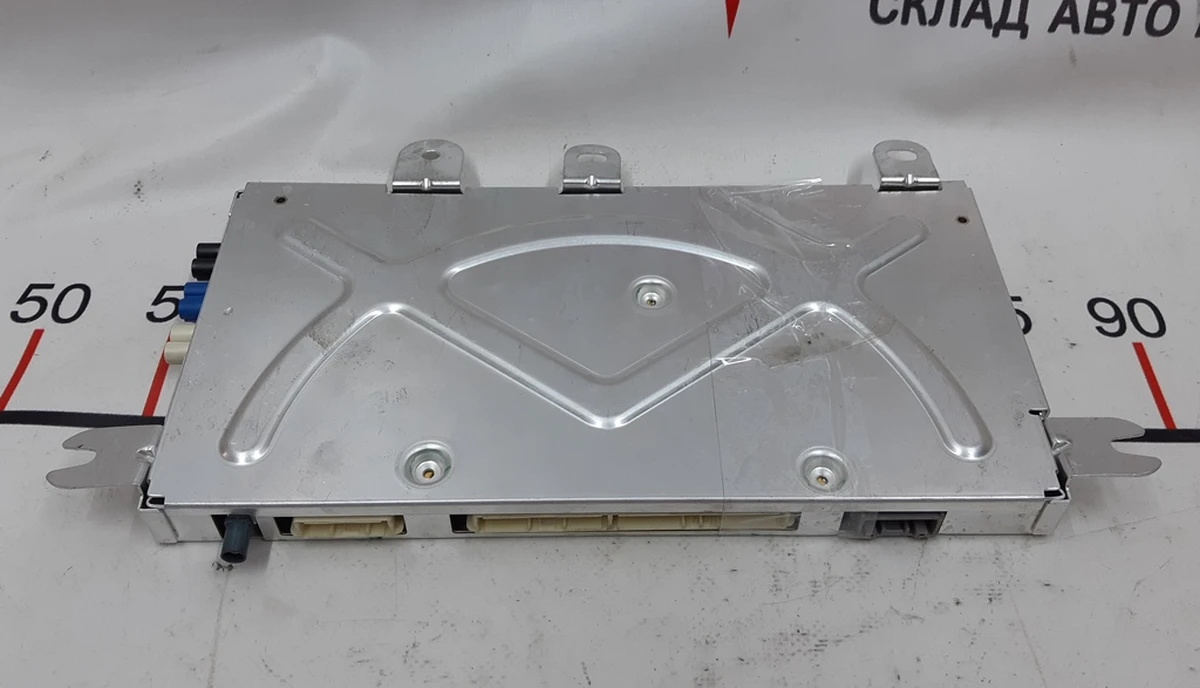 10 Боді-контролер центральний REV01 некондиція Tesla Model X 1045451-00-J