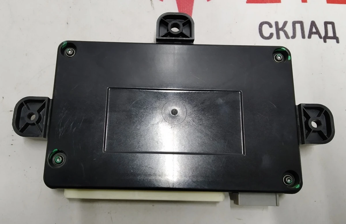 9 ASY, TSTD REAR DOOR CONTROLLER Tesla model X 1045490-00-H