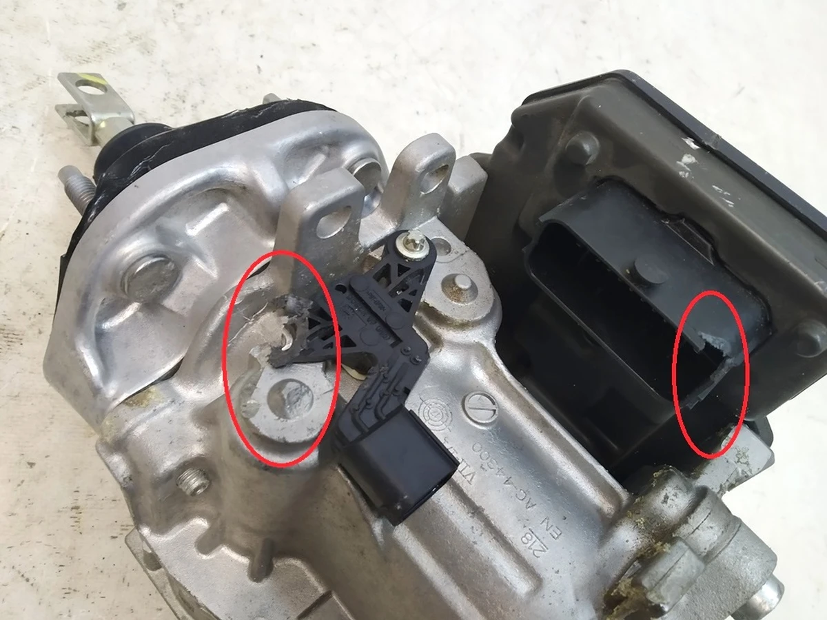 1 IBOOSTER without MASTER CYLINDER SERVICE KIT damaged Tesla model X 1045523-00-C