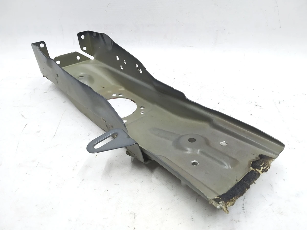 2 Панель кузова кріплення кермового кардана Tesla model X 1045523-00-V
