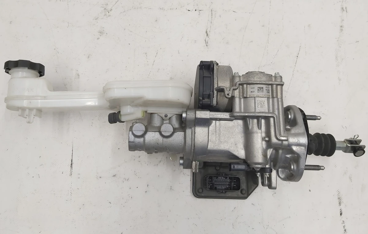 1 Усилитель электромеханический тормозов БУСТЕР с бачком в сборе Tesla model X 1045523-00-C