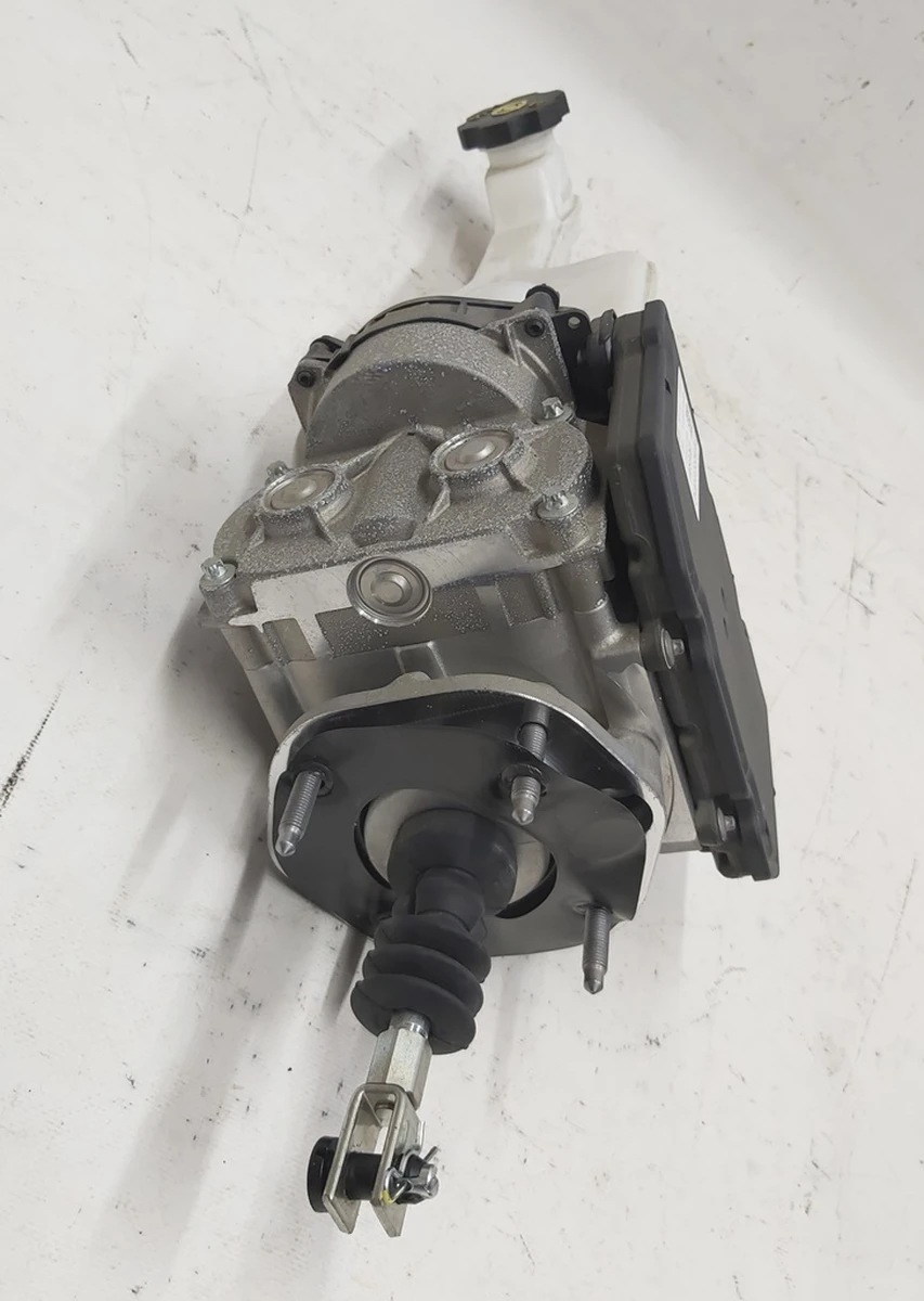 1 Усилитель электромеханический тормозов БУСТЕР с бачком в сборе Tesla model X 1045523-00-C