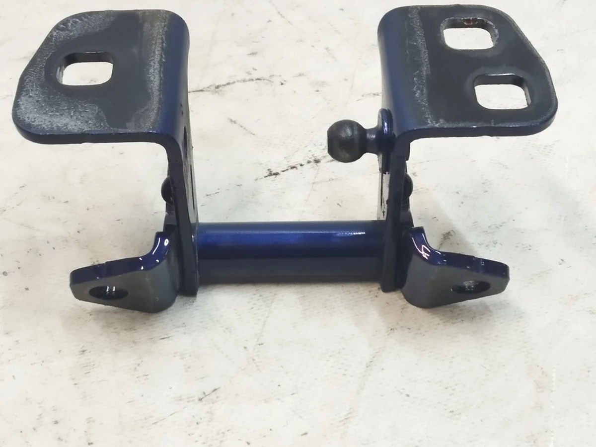 Петля двери передней правой верхняя PPSB Tesla Model X 1045537-00-H