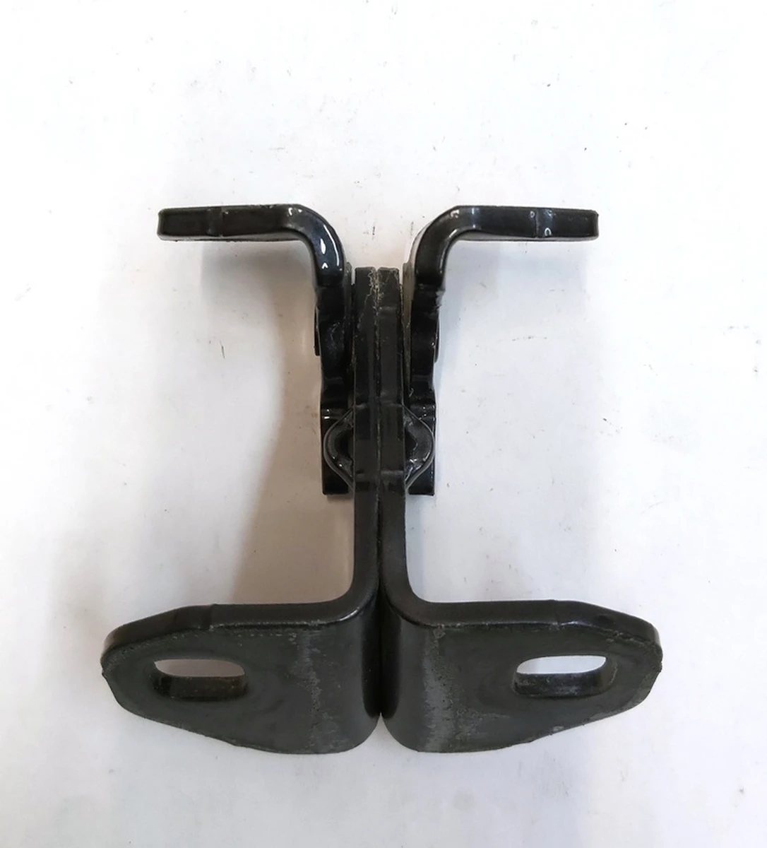 4 Петля двери передней левая правая нижняя PMNG Tesla model X 1045538-00-H