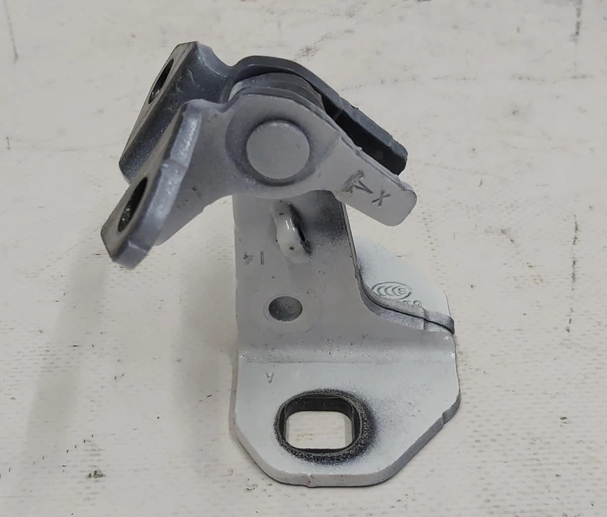 4 NGE LWR FR DOOR PPSW Tesla model X 1045538-00-H