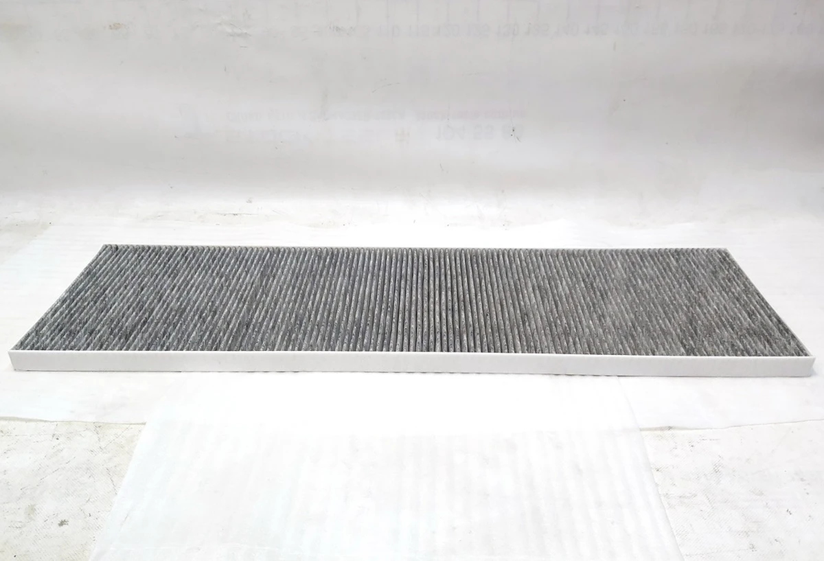 1 Фільтр повітряний салону гіпоалергенний HEPA Tesla Model X 1045566-00-H