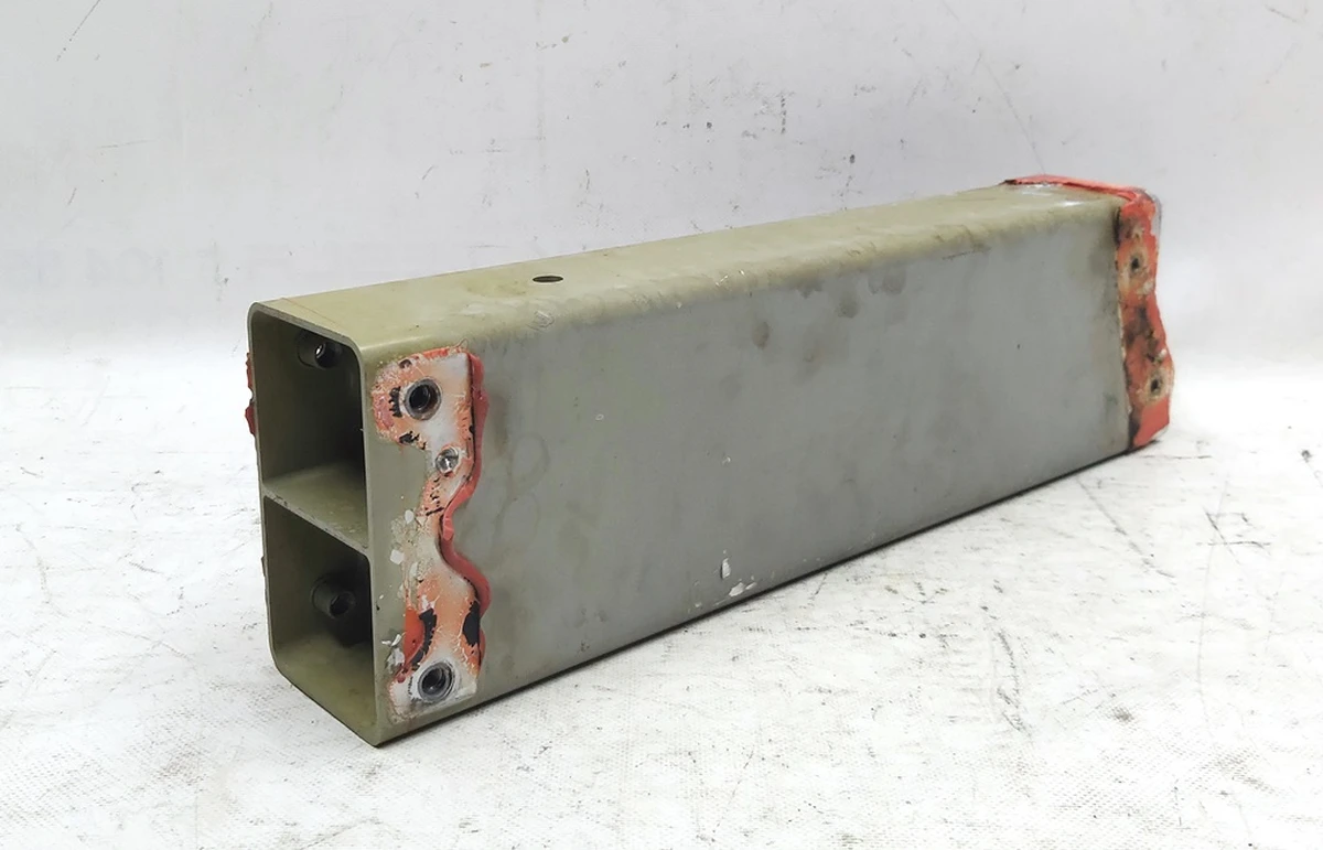 24 MEMBER RAIL RR RH, SVC