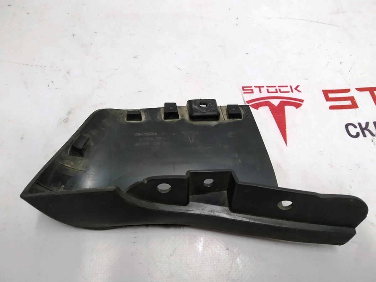 5 Обтекатель накладки порога левый Tesla Model X 1045634-00-D