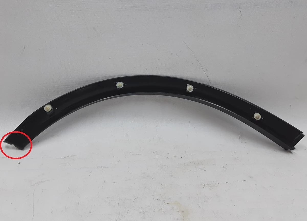12 Decorative overlay for the arch of the rear left door with damage without seal Tesla model X 1045890-00-E