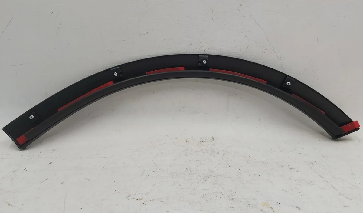 12 Декоративна накладка арки дверей задньої правої у зборі з ущільнювачем NEW Tesla model X 1045895-00-E