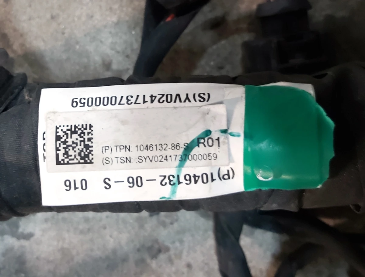 2 Електропроводка передня підкапотна цільна AWD з окисленням у частковому зборі Tesla model S REST 1046132-07-S