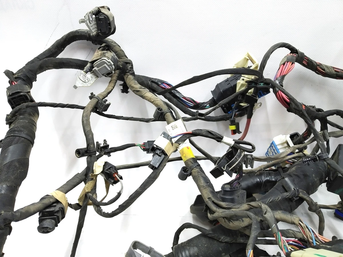 2 Электропроводка передняя подкапотная цельная RWD в разбор Tesla model S REST 1046132-07-S