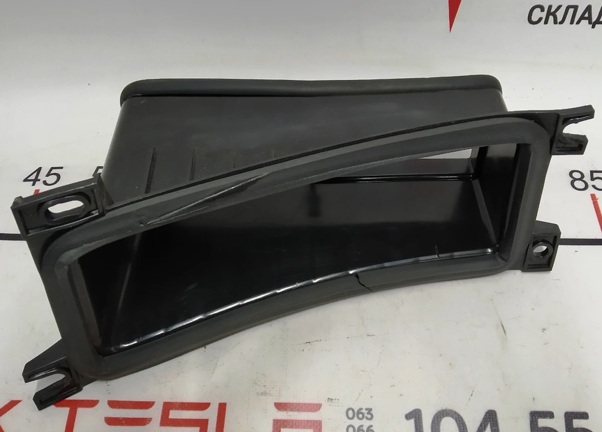 4 Duct adapter, HEPA, HVAC, MS and MX - LHD Tesla Model S REST, Model X 1046211-00-H