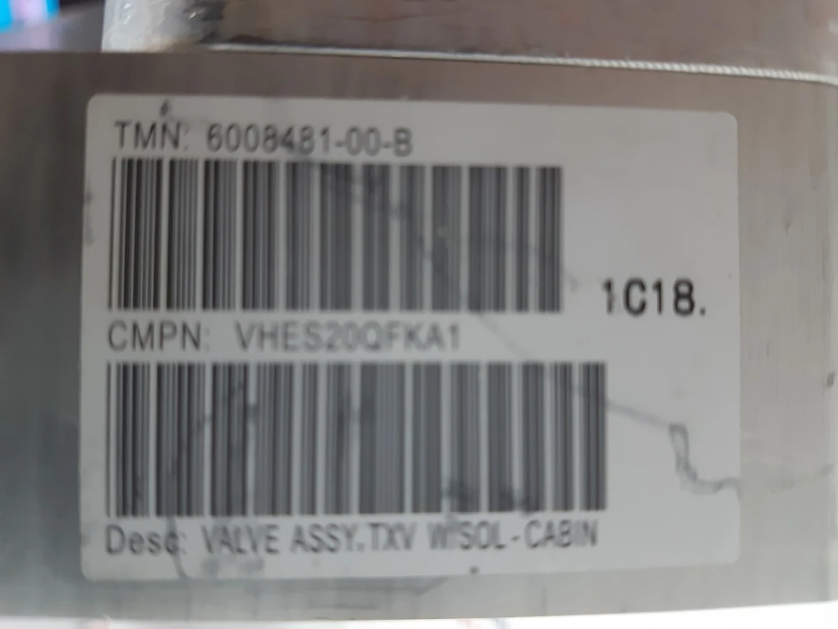 1 Трубки кондиціонера AWD із клапаном Evaporator Tesla model X 1046265-00-D