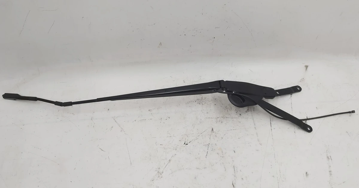 1 WPR ARM AND BLD ASY - PASSENGER, LHD, Right windshield wiper arm with windshield washer line and adapter assembly Tesla model X 1046670-00-C