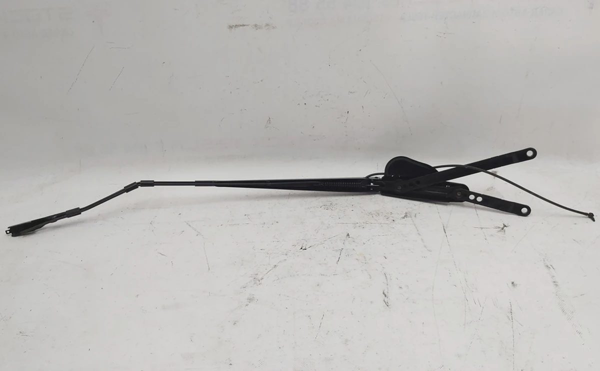 1 WPR ARM AND BLD ASY - PASSENGER, LHD, Right windshield wiper arm with windshield washer line and adapter assembly Tesla model X 1046670-00-C