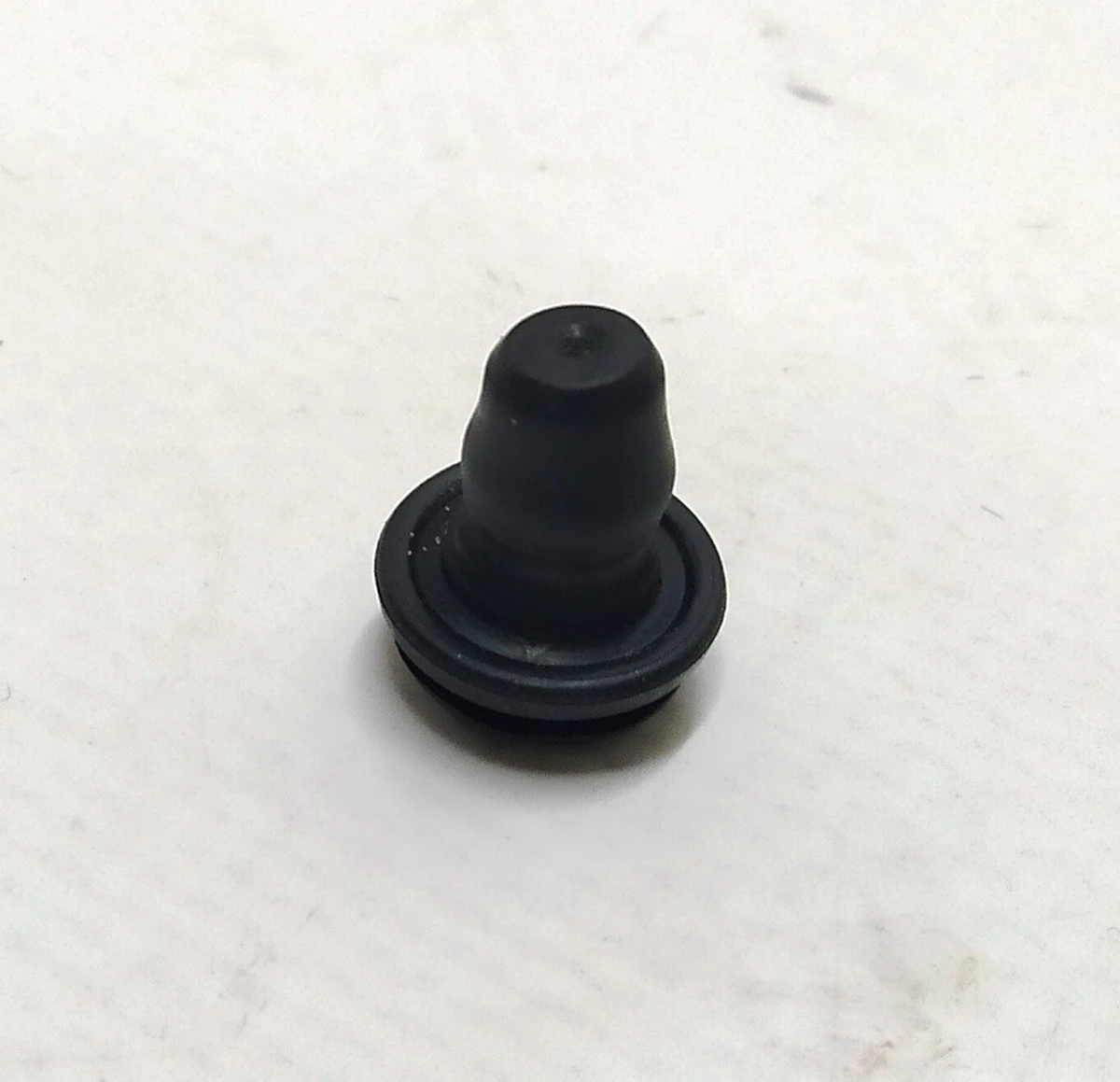 5 Кліпса SEALING RIVET 5.9-6.2 Tesla Model X, Model 3 1046705-00-C