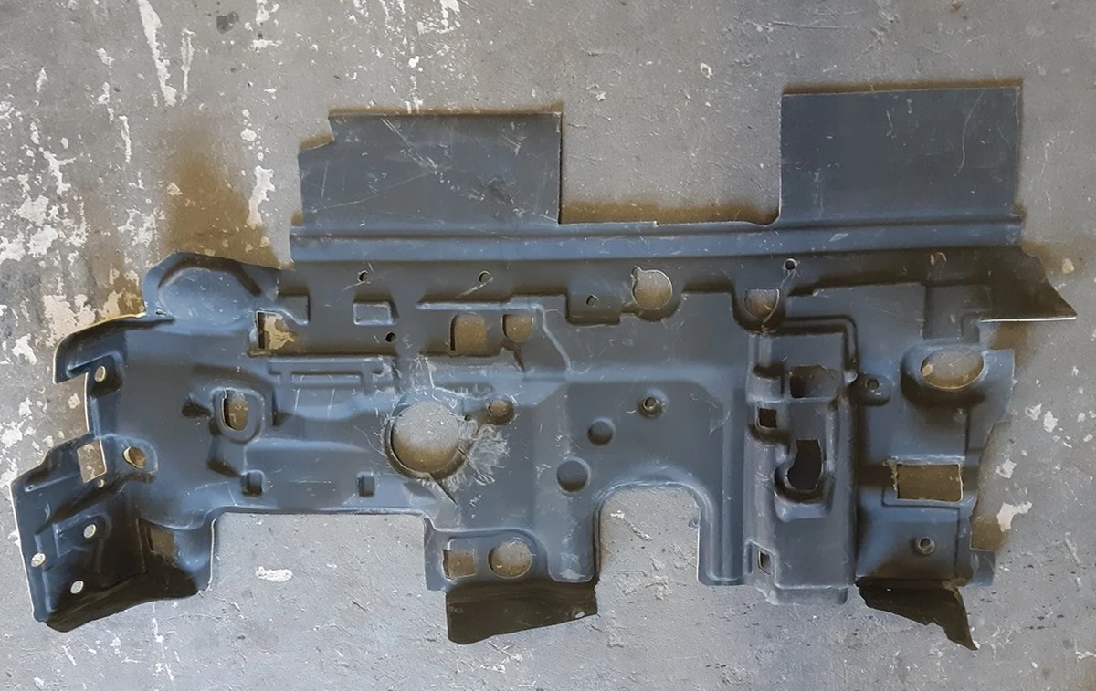 1 Теплошумоизолятор переднего мотора задний правый Tesla model S, model S REST 1046732-00-D