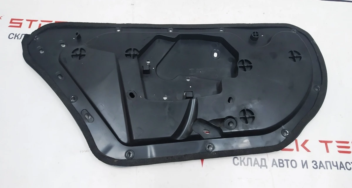 29 Внутренняя панель двери задней правой Tesla model X 1046759-00-D