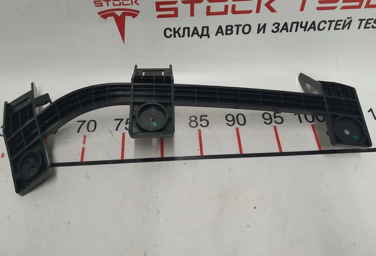 3 Headlight front guide left NEW Tesla model X 1046957-00-F