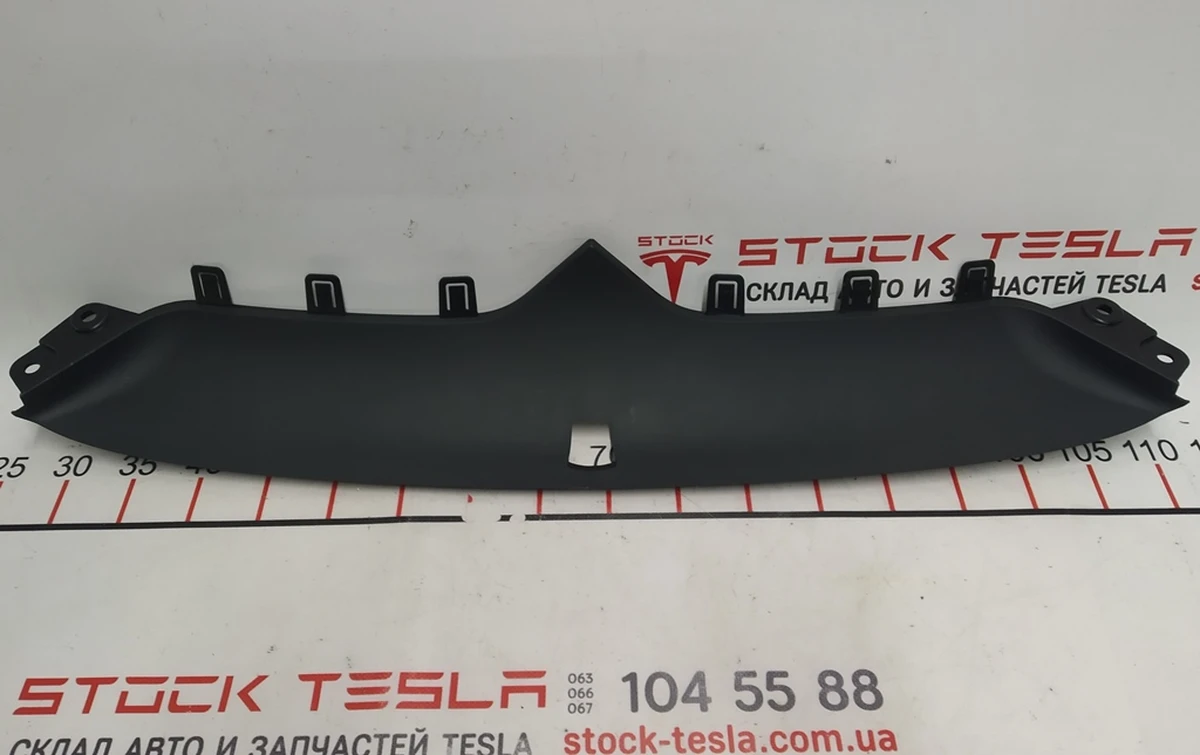 2 Накладка гриля переднього бампера верхня NEW Tesla model X 1047021-00-E