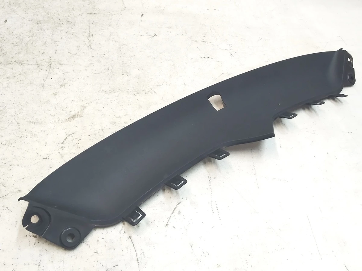 2 Накладка гриля бампера переднього верхня (з пошкодженням) Tesla model X 1047021-00-E