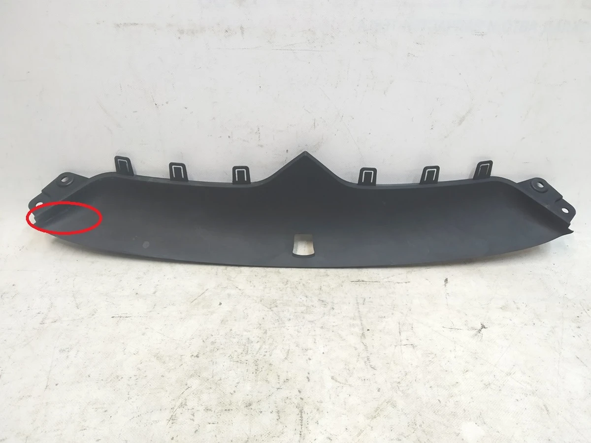 2 Накладка гриля бампера переднього верхня (з пошкодженням) Tesla model X 1047021-00-E