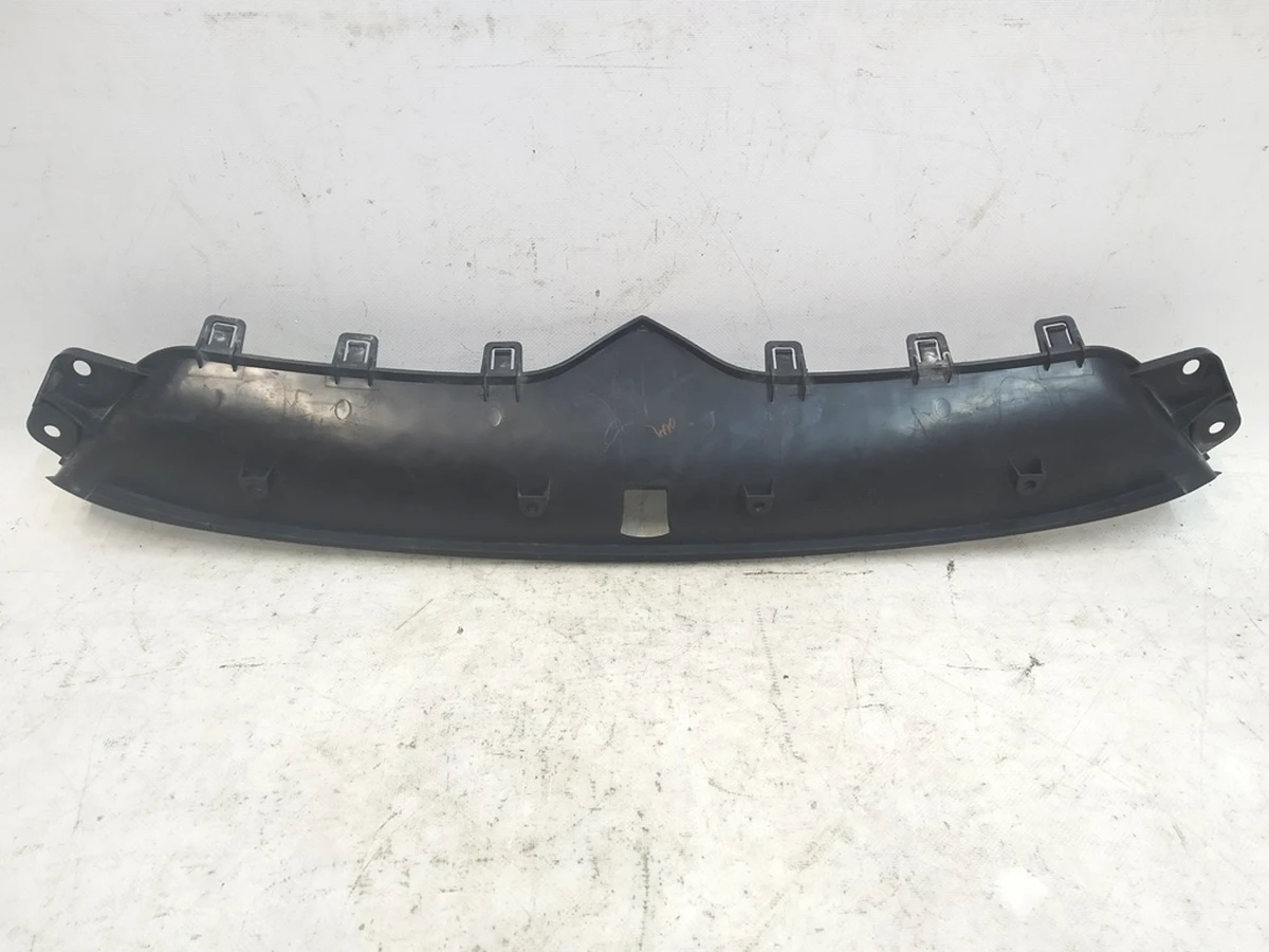 2 Накладка гриля бампера переднього верхня (з пошкодженням) Tesla model X 1047021-00-E